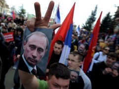 putin-u-mitrovici.jpg